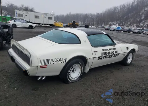 1981 Pontiac Firebird Se z USA, uszkodzony, nr VIN 1G2AX87T4BN113880